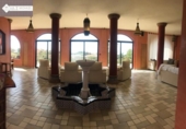 Chalet independiente con terreno en alquiler en la España, Benalmádena, ref: TR398420 foto