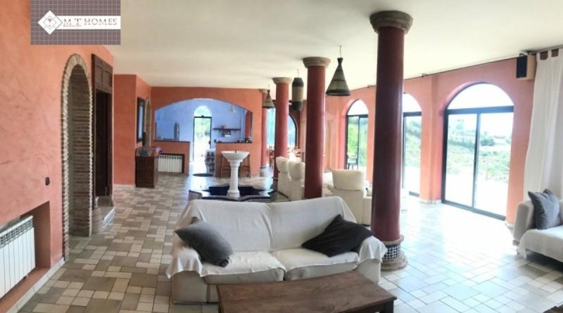 Málaga - Benalmádena - 5000m2