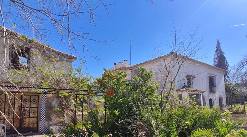 Castellón - Almazora - 586m2