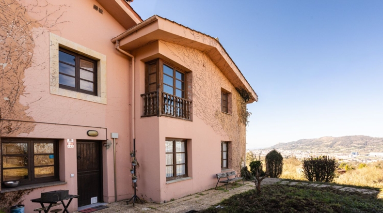 Астурия - Oviedo - 3490m2