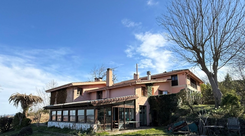 Астурия - Oviedo - 3490m2
