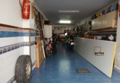 Дом с участком на продажу в городе Вальдепеньяс. Фото
