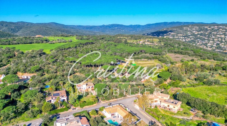 Жирона - Platja d'Aro - 965m2