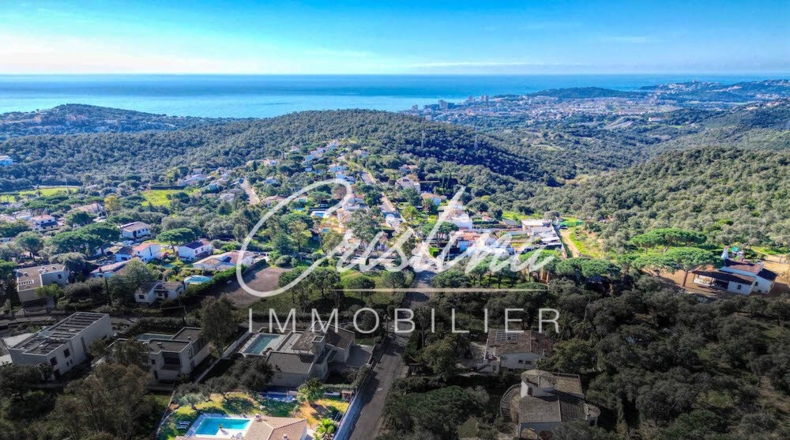 Жирона - Platja d'Aro - 965m2