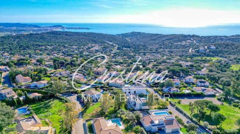 Жирона - Platja d'Aro - 965m2
