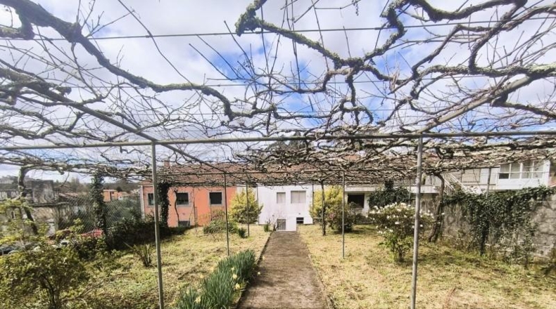 La Coruña - Santiago de Compostela - 394m2