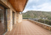 Отдельно стоящий дом с участком на продажу в городе el Vendrell Фото
