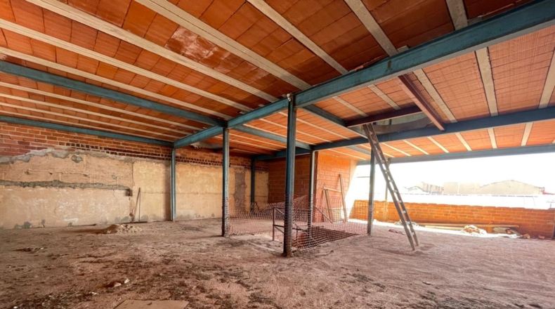 Ciudad Real - Valdepeñas - 600m2