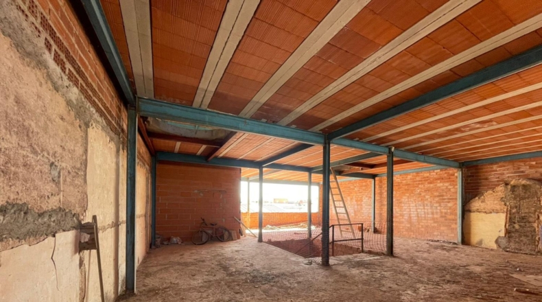 Ciudad Real - Valdepeñas - 600m2