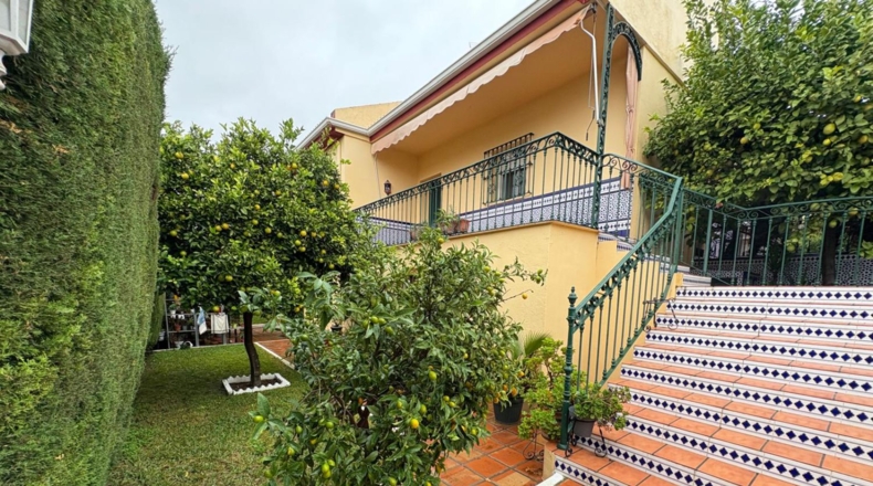 Seville - Tomares - 710m2