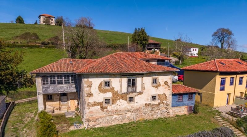 Astúries - Правиа - 2299m2