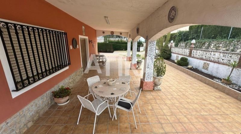 Валенсия - Ontinyent - 987m2
