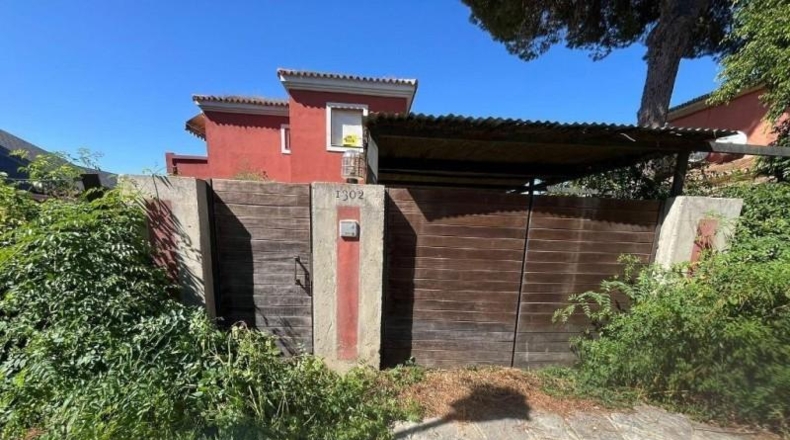 Sevilla - Bollullos de la Mitación - 725m2