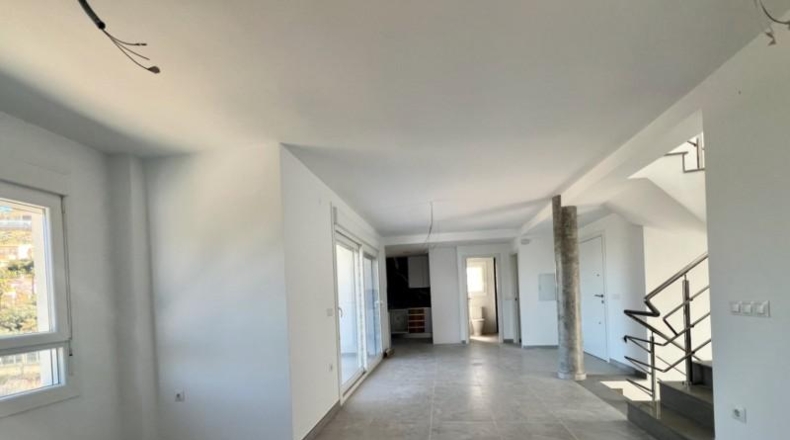 Аликанте - Pedreguer - 225m2