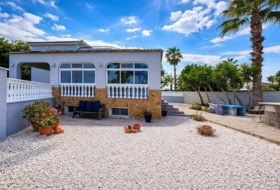 Catral 5800&nbsp;m²
