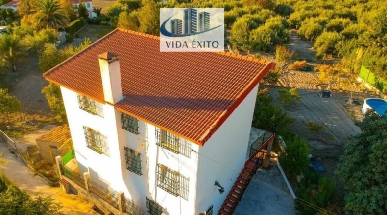 Jaén - Valdepeñas de Jaén - 1200m2