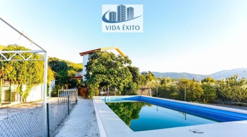 Jaén - Valdepeñas de Jaén - 1200m2