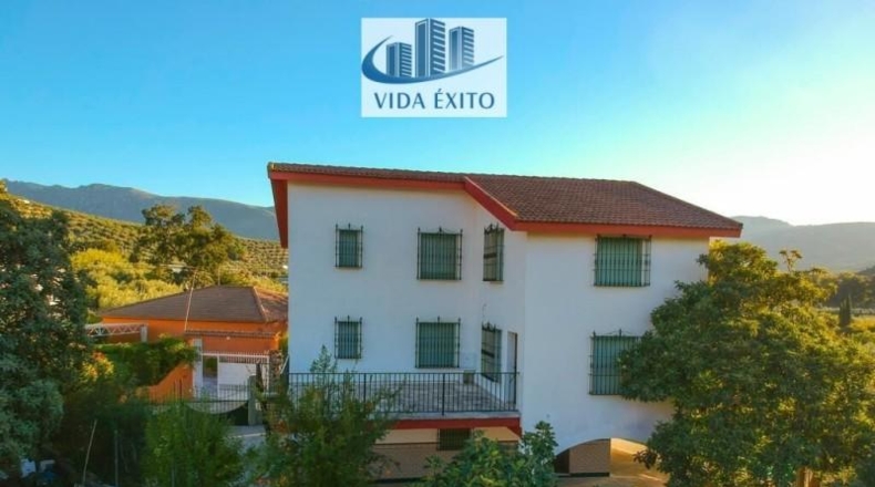 Jaén - Valdepeñas de Jaén - 1200m2