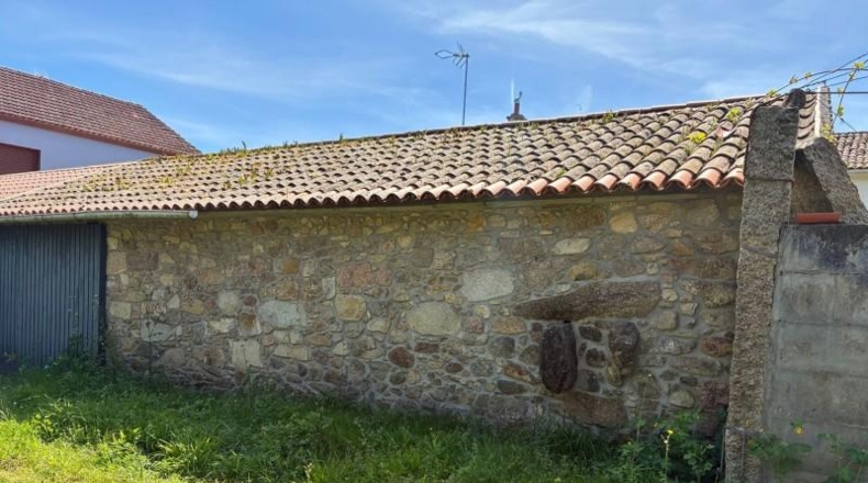 Pontevedra - O Cruceiro Vello - 2600m2