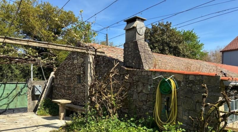 Pontevedra - O Cruceiro Vello - 2600m2