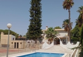 Chalet independiente con terreno en venta en la España, Elche, ref: TR401369 foto