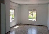 Chalet independiente con terreno en venta en la España, Elche, ref: TR401369 foto