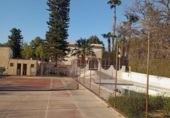 Chalet independiente con terreno en venta en la España, Elche, ref: TR401369 foto