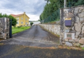 Chalet independiente con terreno en venta en la España, A Fraga de Fene, ref: TR401382 foto
