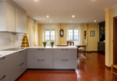Chalet independiente con terreno en venta en la España, A Fraga de Fene, ref: TR401382 foto
