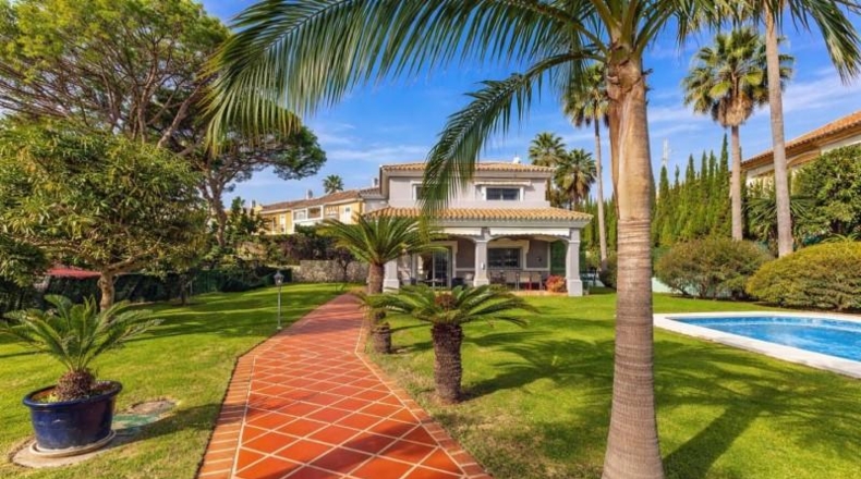 Málaga - Estepona - 754m2