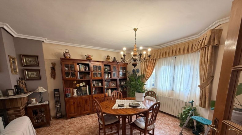 Comunidad de Madrid - Miraflores de la Sierra - 202m2