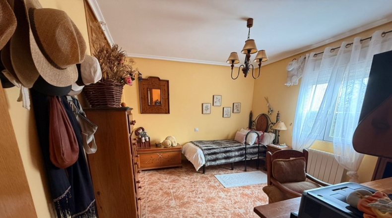 Comunidad de Madrid - Miraflores de la Sierra - 202m2