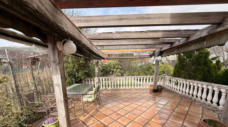 Comunidad de Madrid - Miraflores de la Sierra - 202m2
