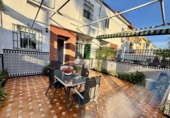 Casa de poble en venda a Dos Hermanas ref.: TR396155 foto