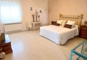 Chalet independiente con terreno en venta en Colmenar de Oreja ref: TR396148 foto