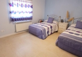 Chalet independiente con terreno en venta en Colmenar de Oreja ref: TR396148 foto