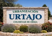 Chalet independiente con terreno en venta en Colmenar de Oreja ref: TR396148 foto