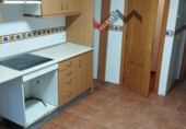 Отдельно стоящий дом с участком на продажу в городе Torrijos. Фото