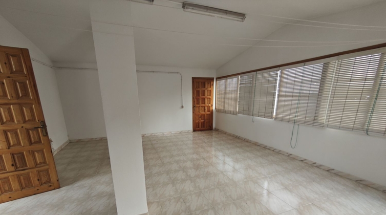 Tarragona - Л’Альдеа - 460m2