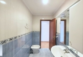 Отдельно стоящий дом с участком на продажу в городе Argoños. Фото