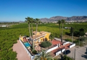 Chalet independiente con terreno en venta en la España, Orihuela, ref: TR401506 foto