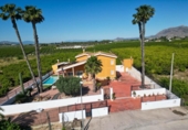 Chalet independiente con terreno en venta en la España, Orihuela, ref: TR401506 foto