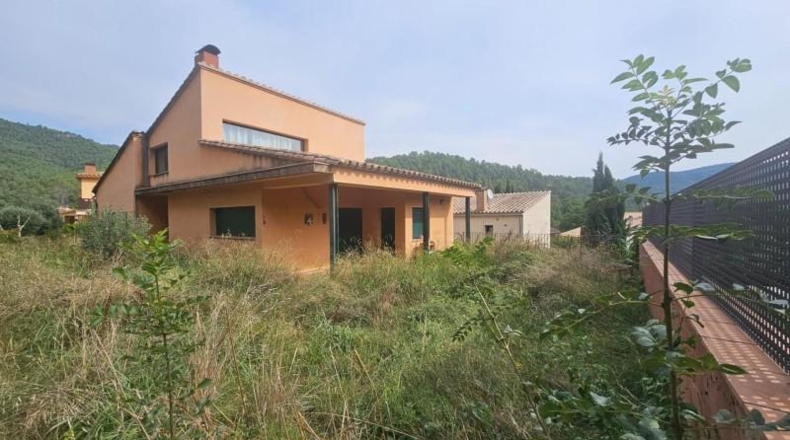 Gerona - Sant Llorenç de la Muga - 522m2