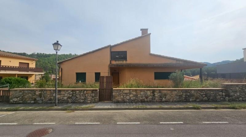 Gerona - Sant Llorenç de la Muga - 522m2