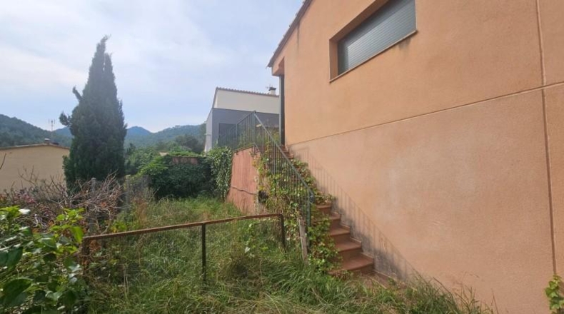 Gerona - Sant Llorenç de la Muga - 522m2