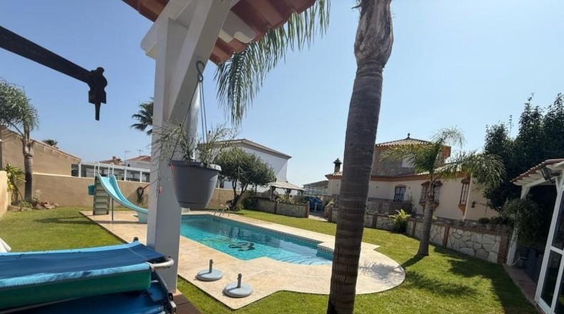 Кадис - La Línea de la Concepción - 1096m2