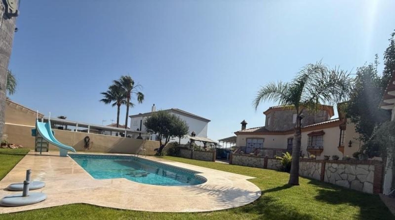 Кадис - La Línea de la Concepción - 1096m2