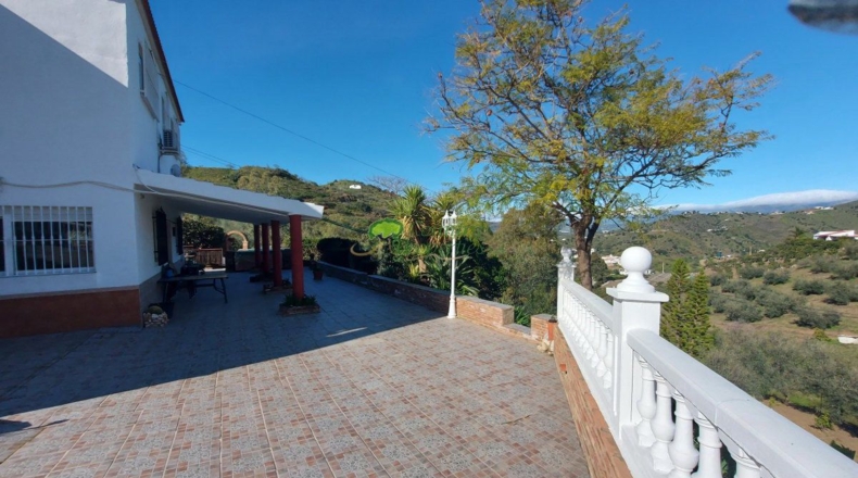 Málaga - Canillas de Aceituno - 1596m2