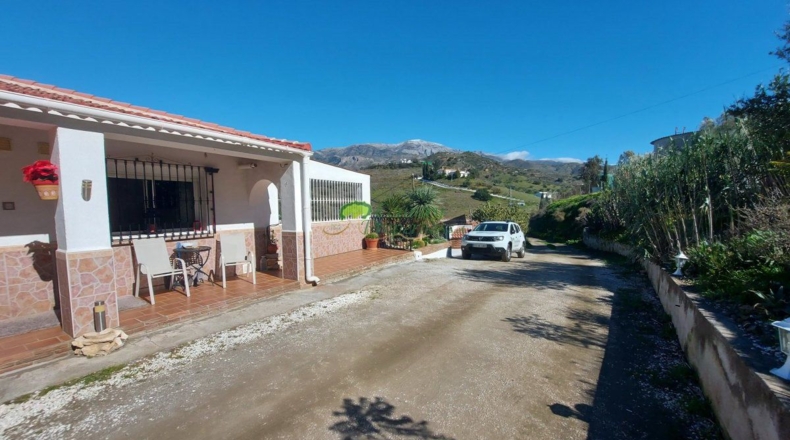 Málaga - Canillas de Aceituno - 1596m2
