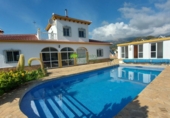 Casa de camp amb terreny en venda a Canillas de Aceituno ref.: TR396286 foto
